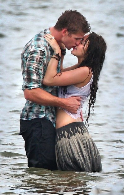 Miley Cyrus, “hoata de iubiti”! FOTO!