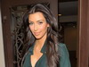 Kim Kardashian este din nou bruneta!
