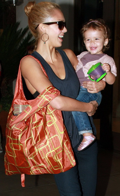 Jessica Alba, mandra de fetita ei, Honor Warren FOTO!