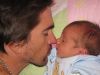 Juanes a postat pe internet prima imagine cu fiul sau, Dante!