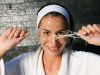 Masca-peeling cu migdale curata tenul gras in profunzime