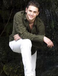 Christopher Uckermann revine pe micile ecrane, intr-un serial plin de mistere