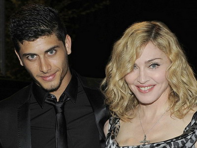 Madonna vrea sa mai aiba si alti copii, dar n-are de gand sa se mai marite
