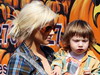 Christina Aguilera si-a dus baietelul sa-si aleaga un dovleac pentru Halloween! GALERIE FOTO!
