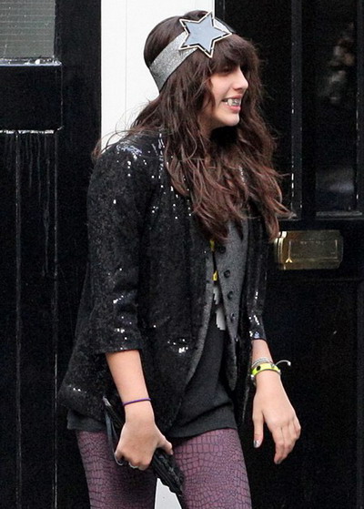 Lourdes Leon isi arata coltii!