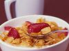 Cerealele de la micul dejun contin mai mult zahar decat o gogoasa si sunt mai sarate decat chipsurile!