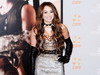 Miley Cyrus nu a avut voie sa pastreze rochia argintie pe care o va purta in "Totul despre Sex 2"!