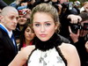 Miley Cyrus ii influenteaza negativ pe adolescentii care ii sunt fani?