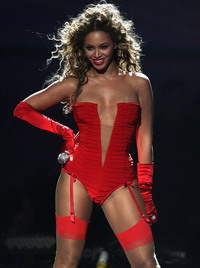 Beyonce, provocatoare in rosu la MTV Europe Music Awards! FOTO!