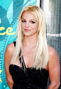 Un hacker a spart contul de Twitter al cantaretei Britney Spears!