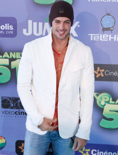 William Levy trece de partea railor!