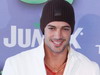 William Levy trece de partea railor!