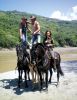 Gary Forero (Leon) si Andres Martínez (Tigre) nu se tem sa calareasca, spre deosebire de Edith
