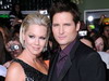 Jenny Garth l-a insotit pe sotul ei, Peter Facinelli la premiera filmului „Saga Amurg: Luna Noua”! GALERIE FOTO!