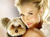 Joanna Krupa pozeaza topless pentru campania PETA: Fii un inger pentru animale!