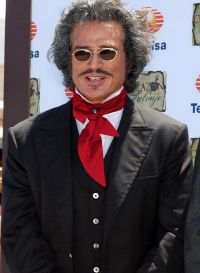 Rene Casados, barbatul unei singure femei! FOTO!