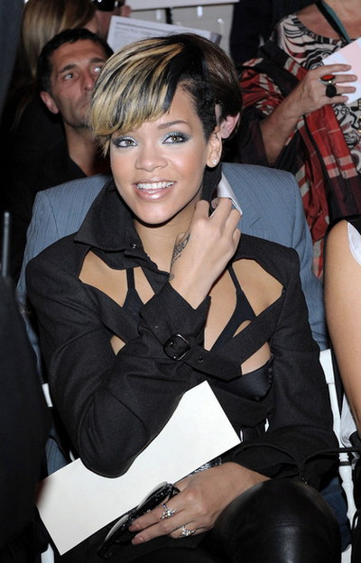 Rihanna adora sa poarte lenjerie intima sexy!