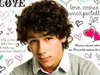 Nick Jonas va canta singur timp de o luna!