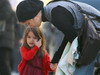 Katie Holmes, criticata ca o lasa pe Suri sa poarte tocuri