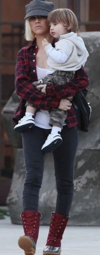 Christina Aguilera si Max, la shopping in Maxfield’s FOTO!