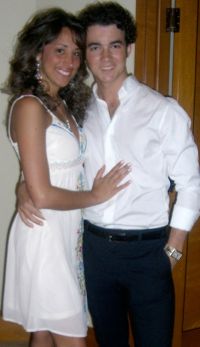 Kevin Jonas si Danielle Deleasa s-au casatorit sambata, 18 decembrie, in Long Island!