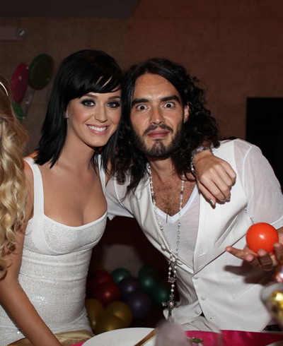 Russel Brand vrea sa se mute impreuna cu Katy Perry!