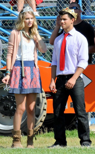 Taylor Lautner s-a despartit de Taylor Swift