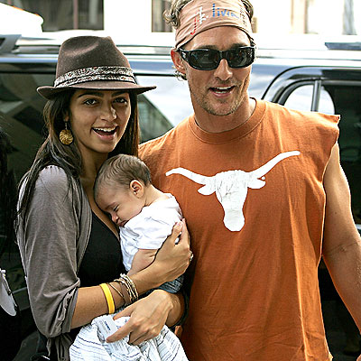 Anul Nou i-a adus o fetita lui Matthew McConaughey 