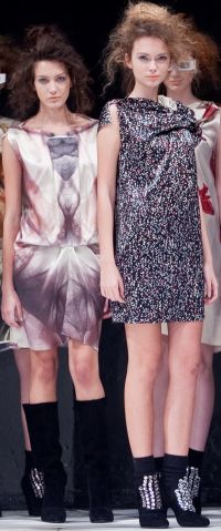 Moda + tehnologie moderna = Imprimeuri digitale pe rochii! GALERIE FOTO