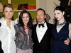 Uite cum s-au imbracat starurile din Gossip Girl la lansarea cartii stilistului lor!  GALERIE FOTO