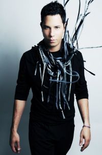 Christian Chavez vrea sa se insoare in Mexic! BONUS: "En donde estas?" via Twittcam! VIDEO!