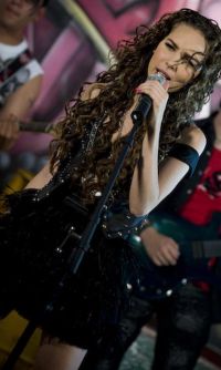 Belinda: album nou, acelasi iubit! VIDEO!