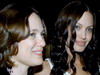 Angelina Jolie si fratele ei au adus un tribut VIDEO mamei lor, la 3 ani de la moartea acesteia!