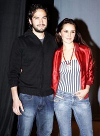Alfonso Poncho Herrera si Dulce Maria militeaza impotriva insecuritatii din Mexic