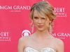 Taylor Swift nu realizeaza ce spune cand e pe scena!