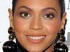 Beyonce nu poarta cercei mari de placere! GALERIE FOTO