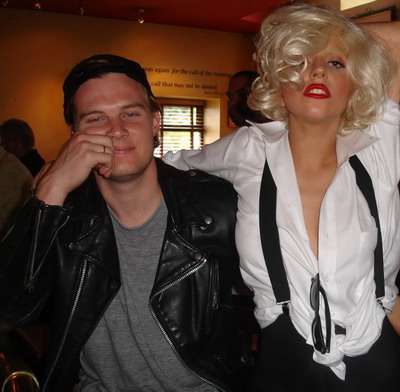 Lady GaGa, indragostita de cel mai bun prieten al ei? GALERIE FOTO