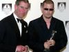 Printul Charles si Alexander McQueen la British Fashio Awards, februarie 2001