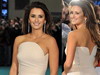 Penelope Cruz a purtat o rochie vintage de la Versace la Goya Awards 2010! Iti place cum ii sta? FOTO