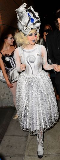 Lady GaGa vrea sa lanseze o linie de prezervative!