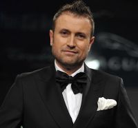 Catalin Botezatu este una dintre vedetele care vor concura in noul sezon “Dansez pentru tine”, din 19 martie!
