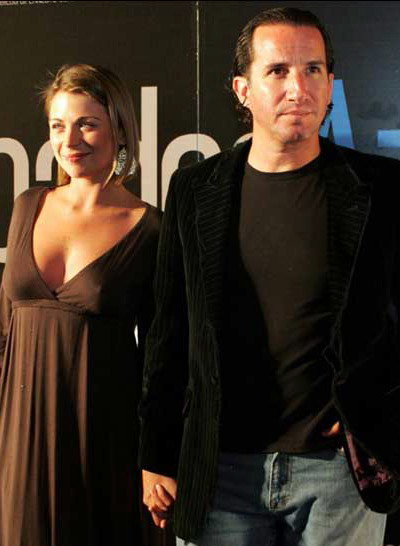 Ludwika Paleta si Plutarco Haza, divortati oficial