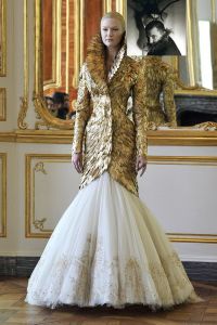 Ingeri si demoni - ultima colectie semnata Alexander McQueen! GALERIE FOTO