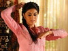Juliana Paes danseaza in stil indian pentru sotul ei! FOTO