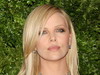 Afla secretele de infrumusetare ale actritei Charlize Theron!