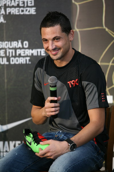 Gheata Nike T90 Laser III a fost lansata oficial in Romania! FOTO