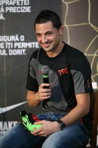 Gheata Nike T90 Laser III a fost lansata oficial in Romania! FOTO