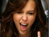 Miley Cyrus vrea sa le imite pe Kristen Stewart si Dakota Fanning, sa fie "bad girl"