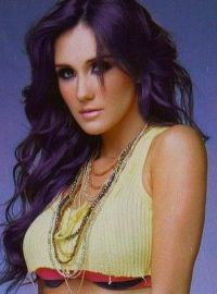 Dulce Maria face naveta intre Mexic, Argentina si Chile!