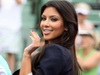 Kim Kardashian, pe tocuri de 12 centimetri la un meci de tenis FOTO!